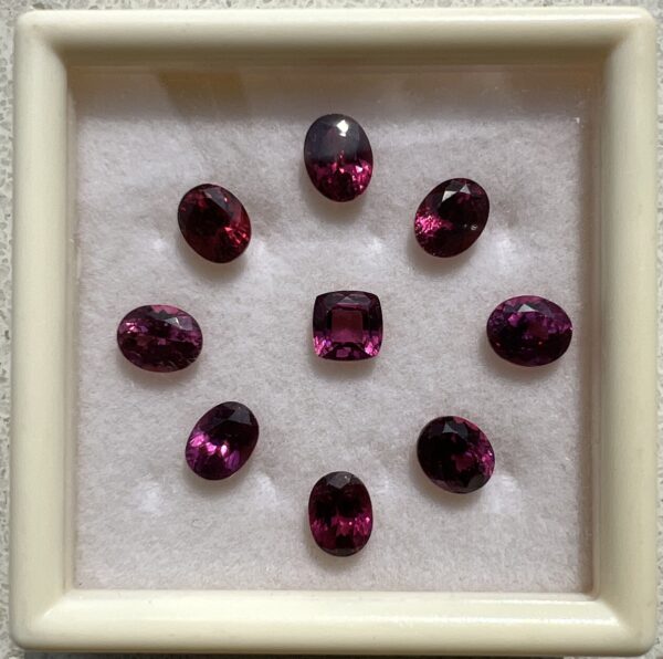 Rhodolite Garnet - 9 Stones - Image 2